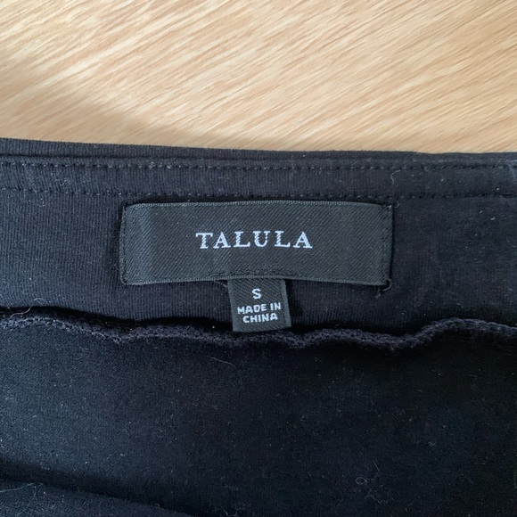 Aritzia - Talula tulip wrap skirt - Picture 3 of 3